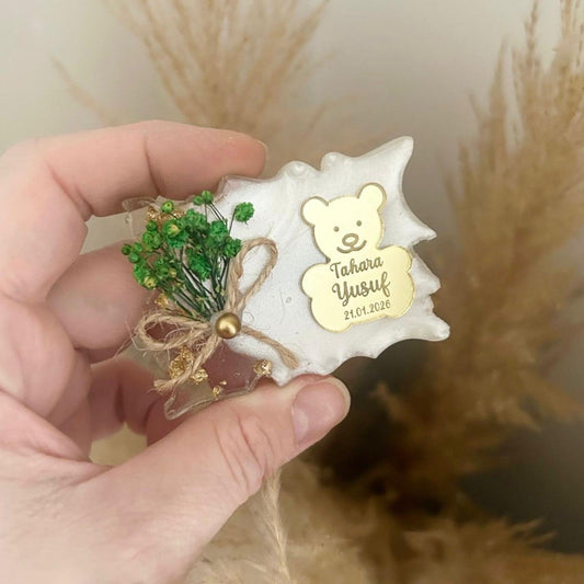 magnet tahara personnalisé avec ourson doré fleurs vertes et ruban cadeau invité baptême élégant et décoratif - MON CADEAU INVITE