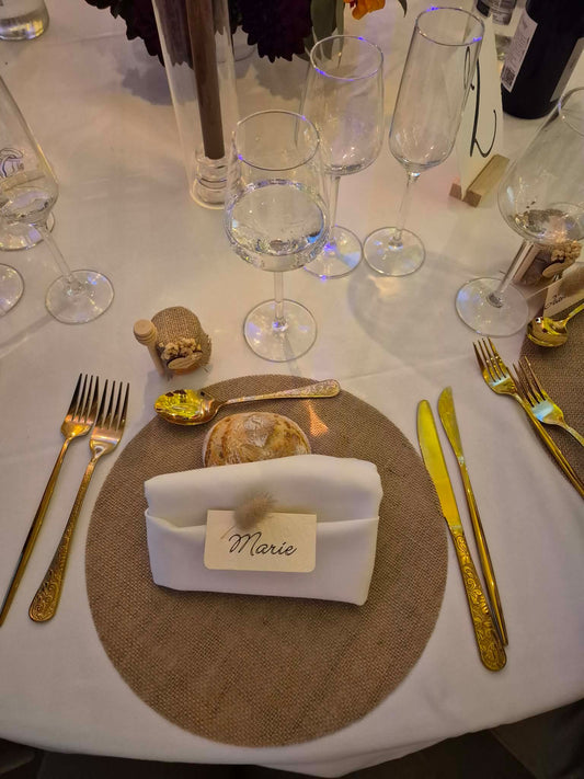 Pot de Miel Love personnalisé pour le mariage de Cyrielle et Richard, cadeau invité réalisé par Mon Cadeau Invité