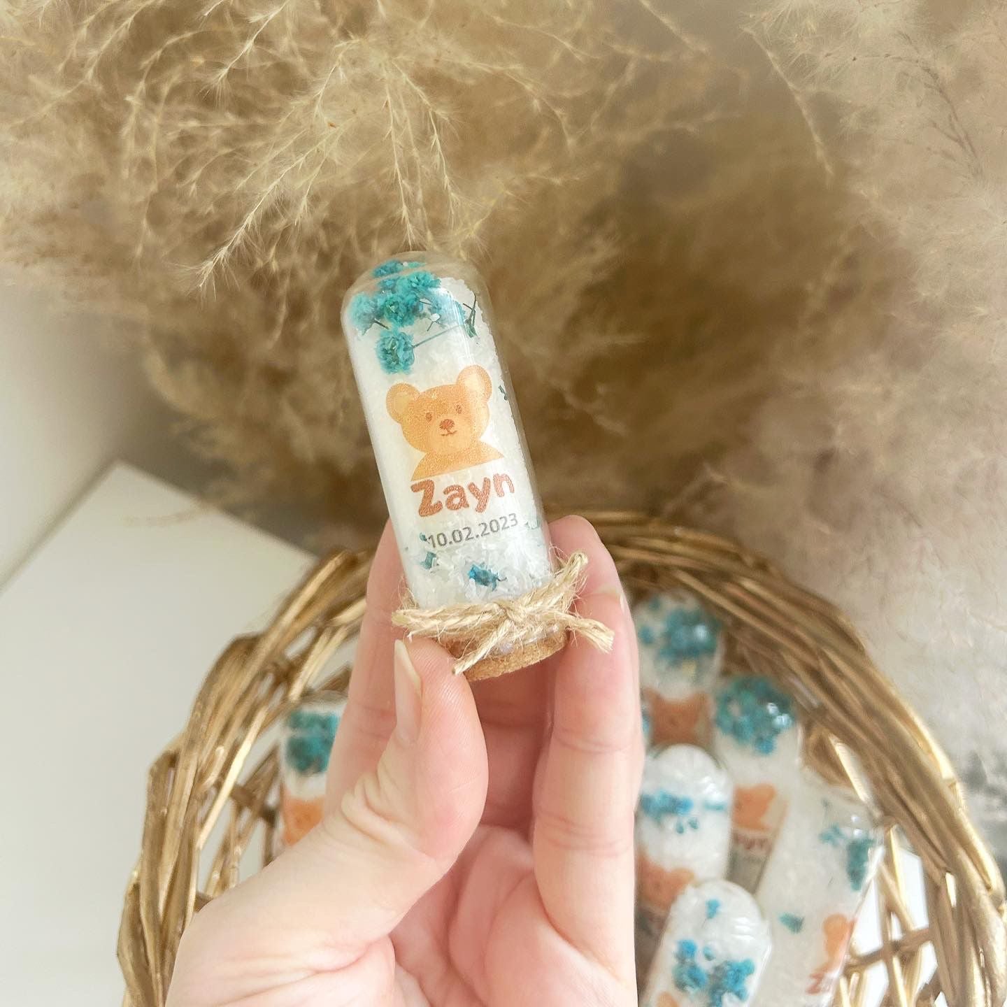 Sel de Bain Ourson avec fleurs bleues séchées, gravure prénom et date